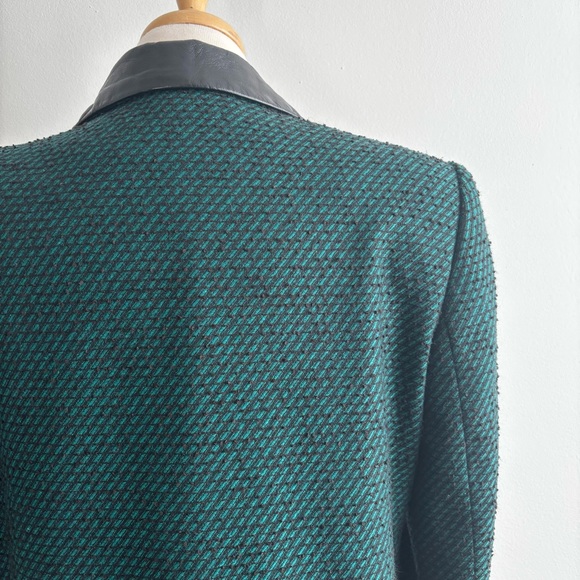 Vintage 80s Emerald Green & Black Bouclé Blazer with Leather Trim M/L - Picture 10 of 15